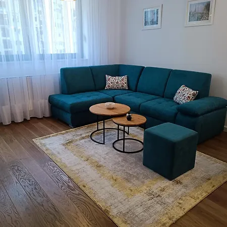 Elena - Stan Na Dan Apartamento Banja Luka