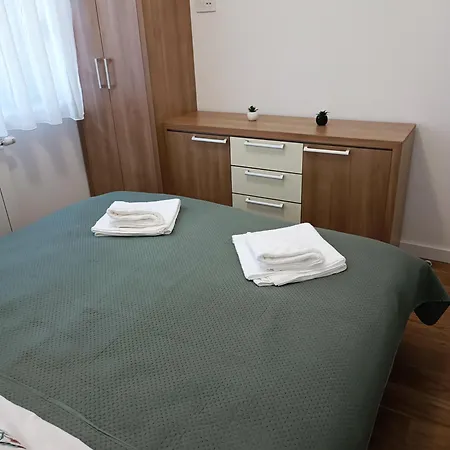 Elena - Stan Na Dan Apartment Banja Luka