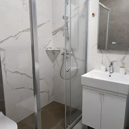 Elena - Stan Na Dan * Banja Luka