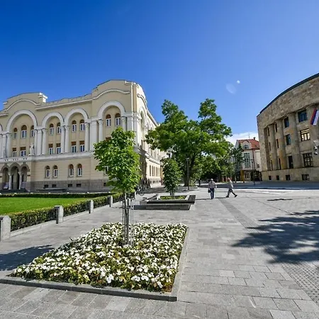 Elena - Stan Na Dan Apartamento *